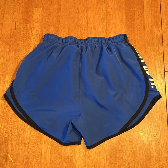 Nike Shorts - Picture 2 of 5